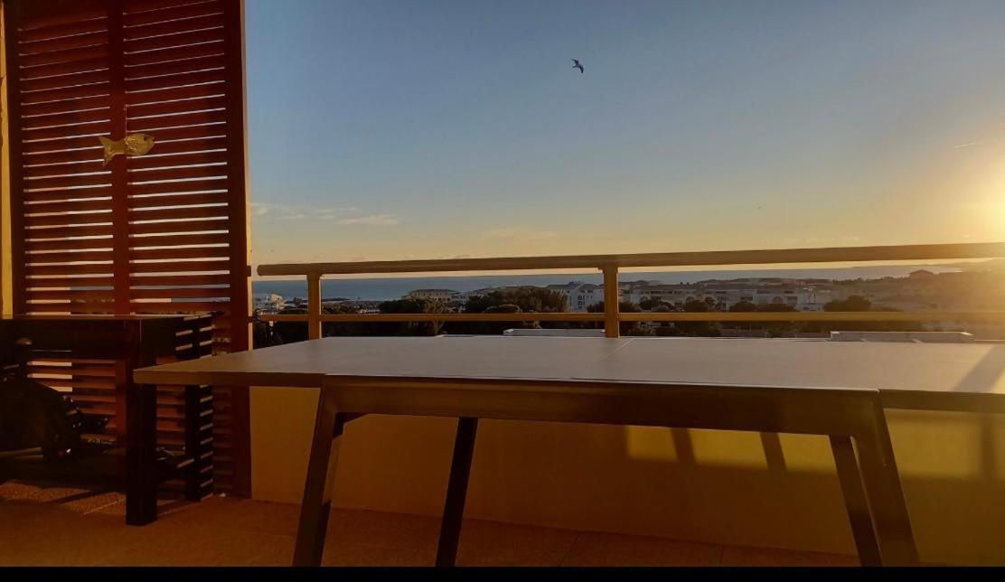 Vue Mer, Secteur Des Plages, T3 De Standing Climatise Avec Grande Terrasse
