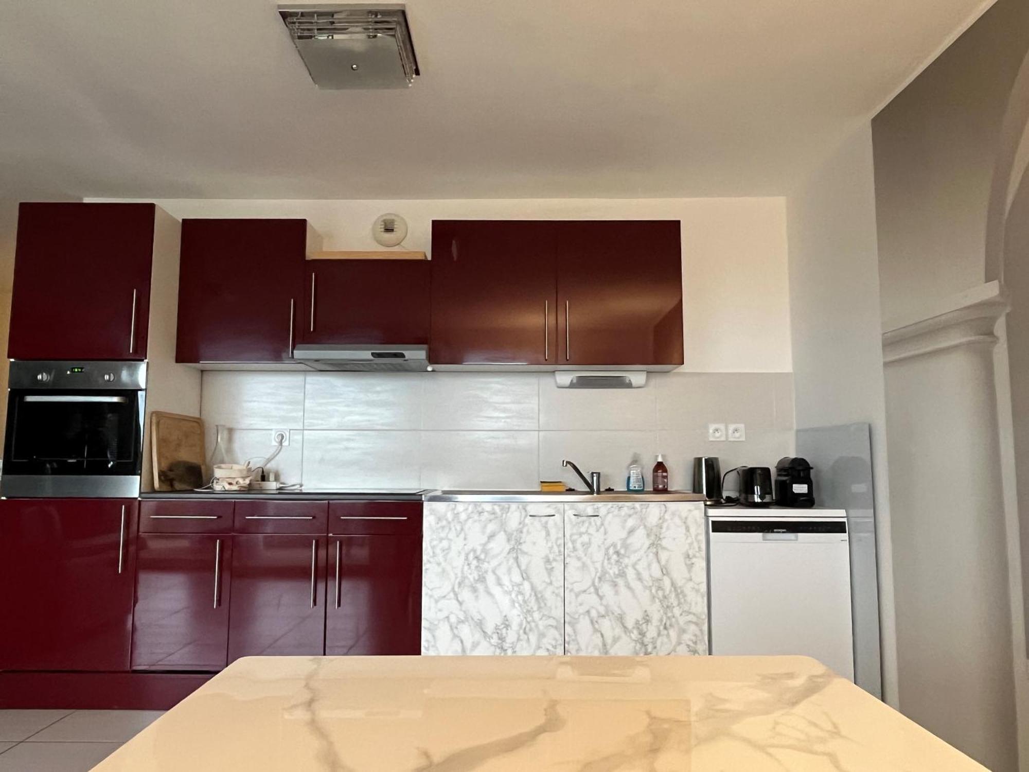 Vue Mer, Secteur Des Plages, T3 De Standing Climatise Avec Grande Terrasse * Sète